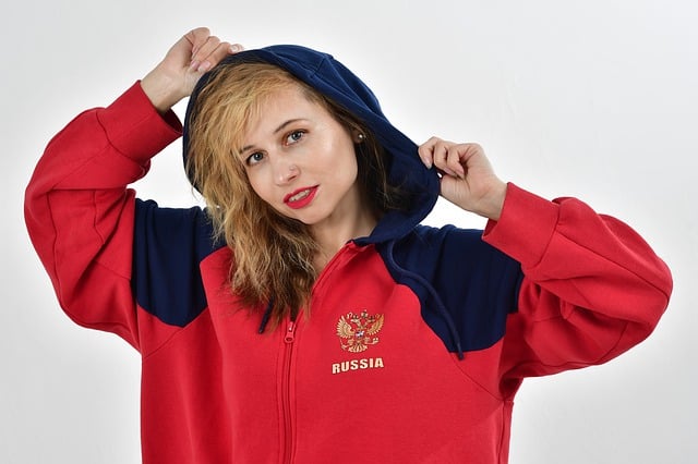 普对阵容灵 普对阵容灵