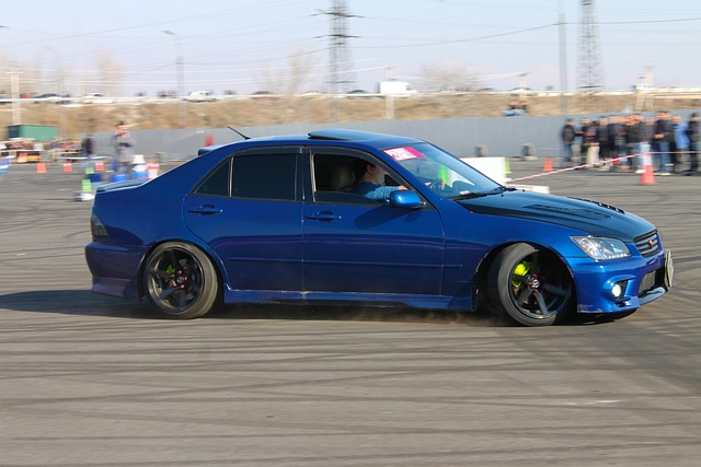 道路上的一 道路上的一