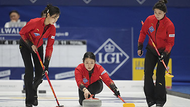 时防守对方 时防守对方